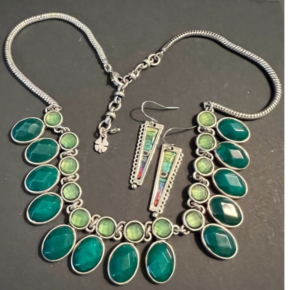 VINTAGE LUCKY BRAND: Reversable Necklace & Bracelet/Silvertone & Glass/Earrings - Picture 8 of 12